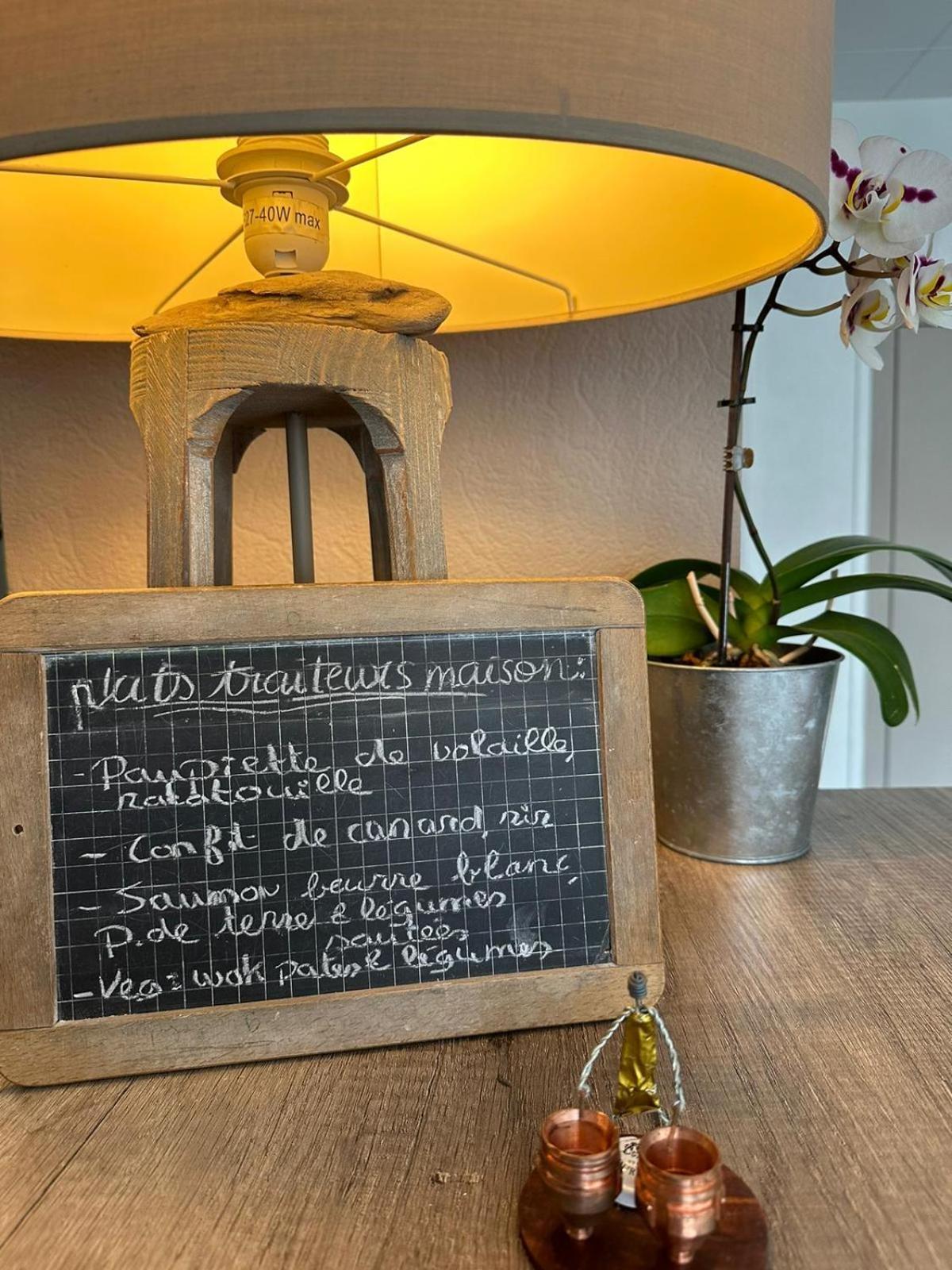 Hotel Astoria Saint-Etienne  Eksteriør bilde
